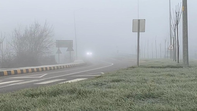 Bartın'da yoğun sis, ulaşımı etkiledi