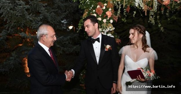 Kılıçdaroğlu, Cenap ve Victoria’nın Nikah Şahidi