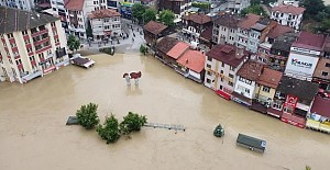 Irmak Yükseldi, 135 ev ve iş yerini su bastı
