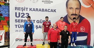 BARÜ'lü Emre Türkiye Şampiyonu